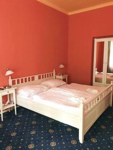 Hotelové Pokoje Kolčavka Prague Extérieur photo